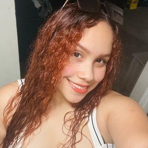 Meet your Posher, Valentina